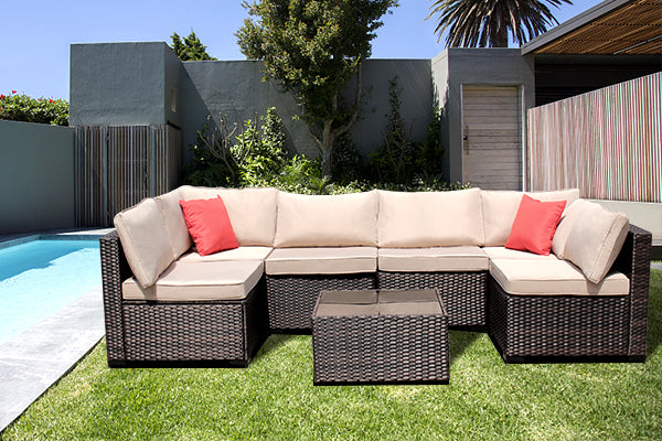 How to Maximize Your Small Garden with Rattan Furniture?