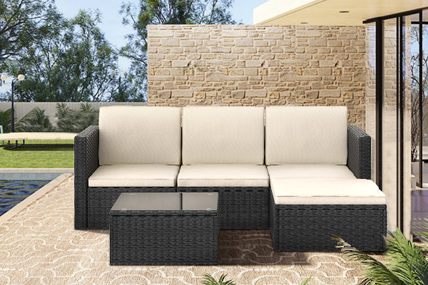 Contemporary Family Garden with Rattan Furniture